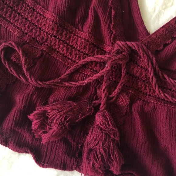 F21 Maroon Crop Top - Picture 3 of 5